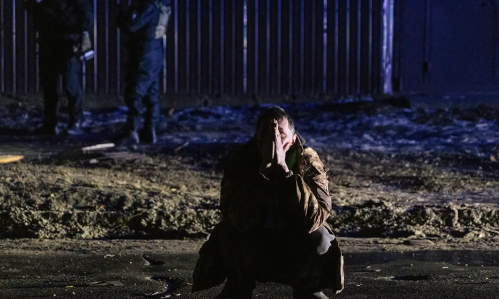 Френският президент Еманюел Макрон определи като подъл и недостоен руския