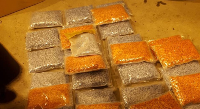 В първите часове на 24 декември за проверка на ГКПП Калотина