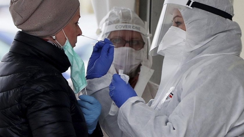 Полша регистрира 17 260 нови случая на коронавирус което е