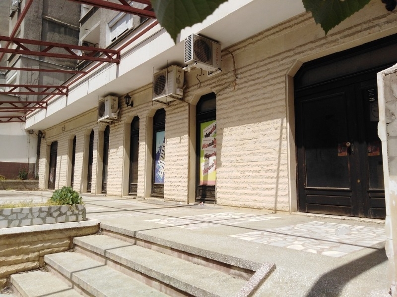 Националната агенция по приходите обяви за публична продан голям магазин