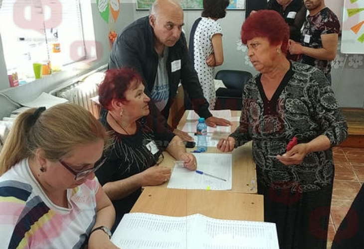 Бургазлийка живееща в ромското гето Кумлука се опита току що да