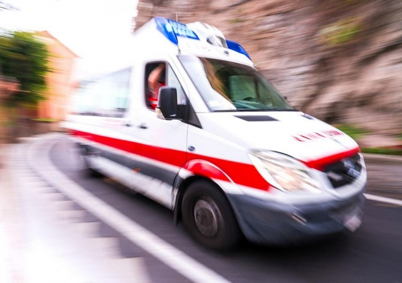 7 души загинаха при пожар в индийски хотел, използван като болница за болни от COVID-19