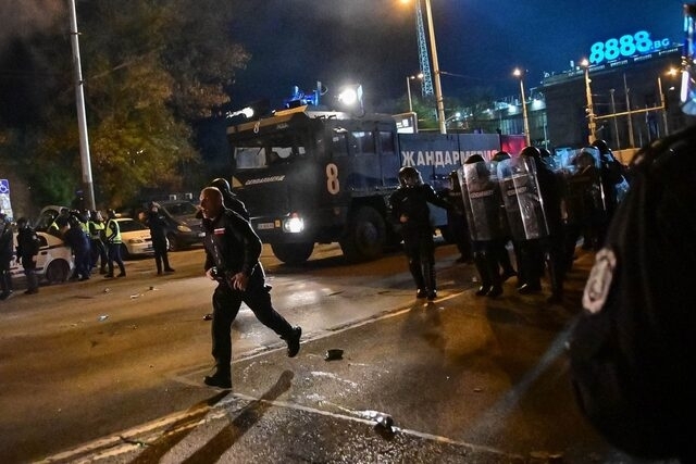 Организираният протест срещу Българския футболен съюз БФС около националния стадион