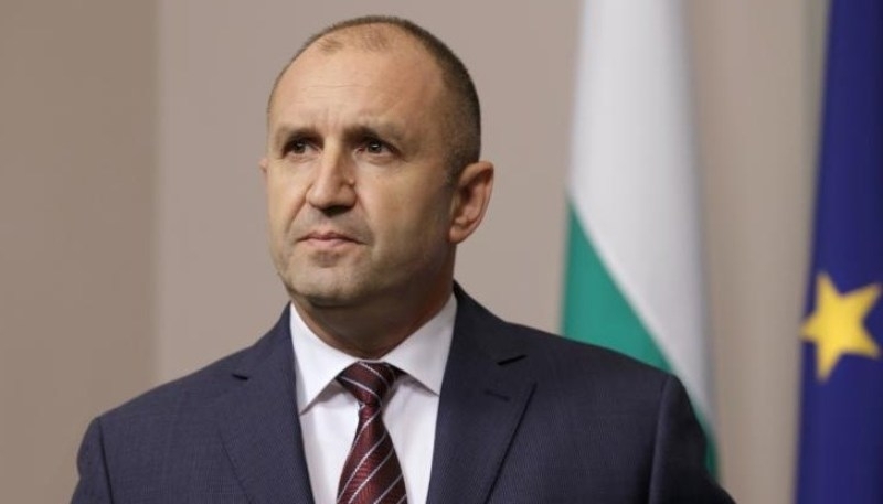 Днес президентът и върховен главнокомандващ Румен Радев ще присъства на открития летателен ден