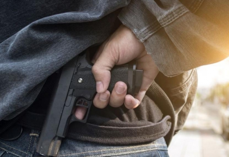 Маскирани с пистолет ограбиха бензиностанция в Казанлък Грабежът станал на