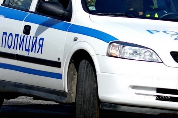 При тараш в дома на 25 годишен мъж са намерени плик