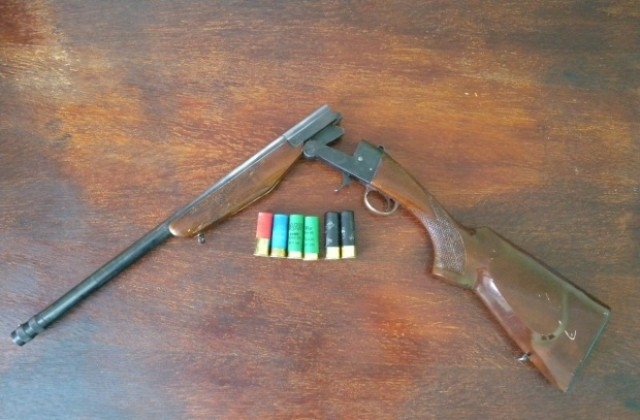 Полицаи са тарашили къща във врачанското село Крушовица съобщиха от