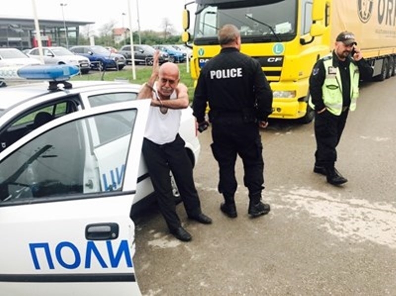 Служители на реда са хванали пиян шофьор на товарен автомобил