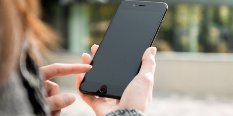 Жена задигна телефон от сервиз в Мездренско научи BulNews Кражбата е