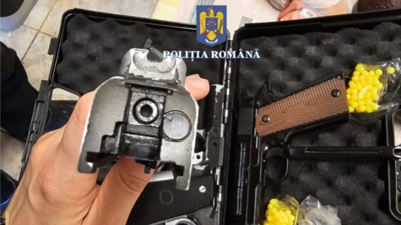 Голяма акция на румънската полиция срещу престъпна група, която стои зад „призрачни оръжия”
