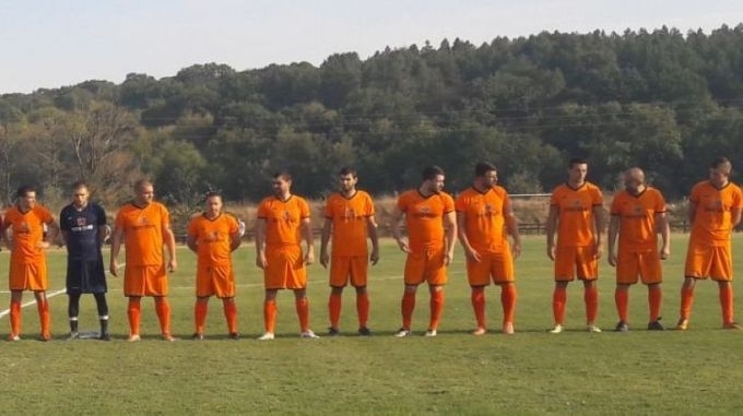 "Околчица"/Моравица/ разгроми със 7:1 "Манастирище", Елвиса вкара 4 гола