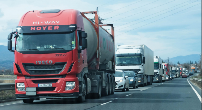 Първият етап от тестовете на тол системата която ще таксува