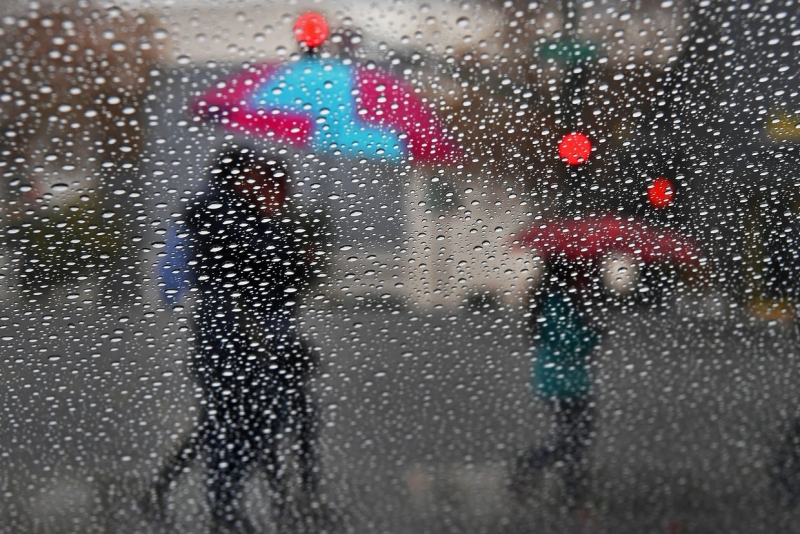 Петък ще бъде най топлия ден за този месец след което