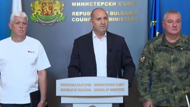 Румен Радев извънредно: Дрон е нахлул в българското въздушно пространство тази сутрин и се взриви