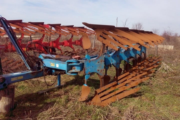 Земеделски машини се продават на скандално ниски цени научи агенция