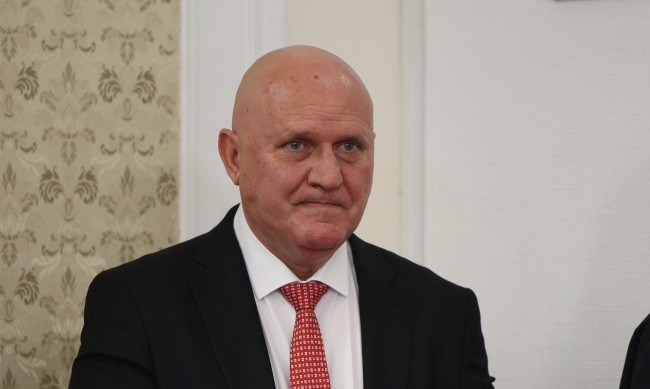 Одит на МОН откри корупция и конфликт на интереси по програма "Еразъм +"