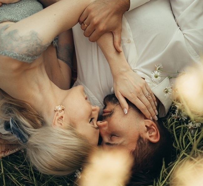 Холивудските филми овластяват приказната версия за секс твърде рано –