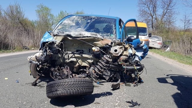 Катастрофа е станала вчера следобяд около 16 00 часа съобщиха от