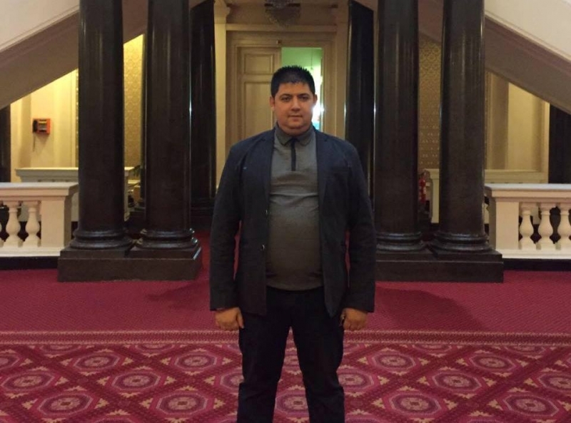 Общинският лидер на ДПС в Бяла Слатина Касъм Касъмов завежда