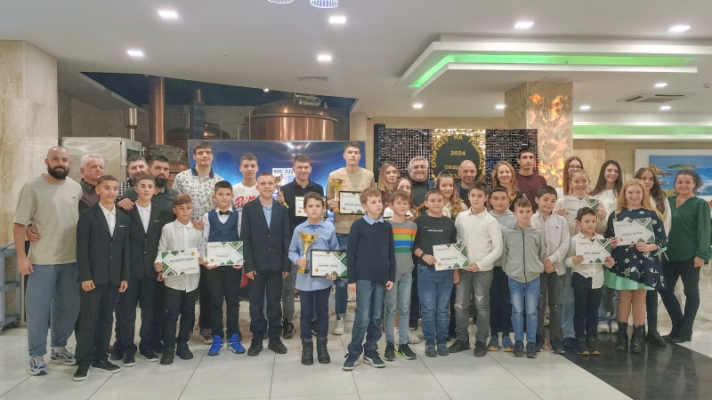 17 състезатели са номинирани от своите клубове в 25 ото