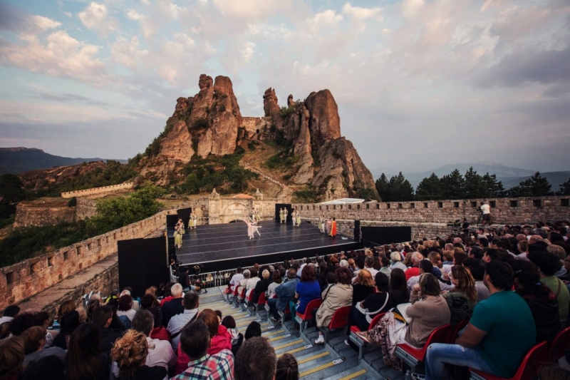 В Белоградчишката крепост е започнала подготовката за летния фестивал Опера