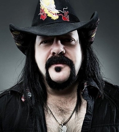 Почина барабанистът на метал групата Пантера Винсънт Пол Абът по известен