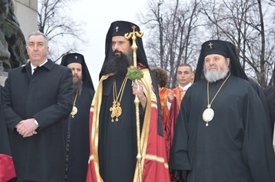 Кметът на Видин Огнян Ценков посрещна новия видински владика Даниил