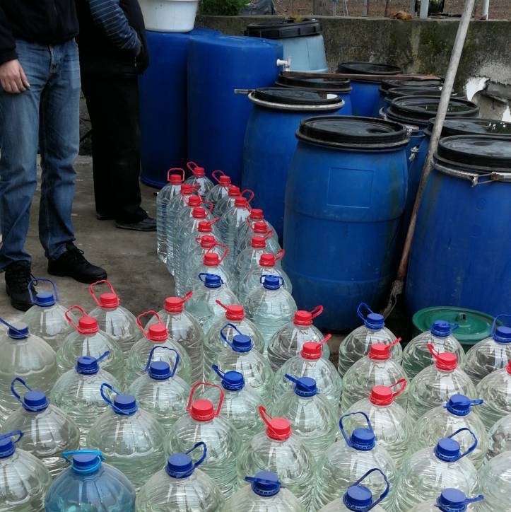 3142 литра алкохол задържаха за два дни митнически и полицейски