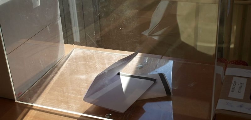 Три избирателни секции за гласуване с подвижна избирателна кутия ще