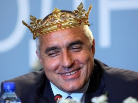 Интересна аналогия направих днес между Доналд Тръмп и Светиня Му