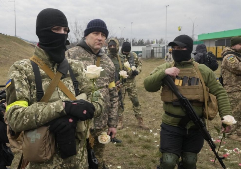 Русия обстрелва път по който се очаква цивилни да се