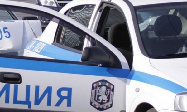 Ченгетата в Оряхово залови хлапак обрал паркиран автомобил съобщиха от
