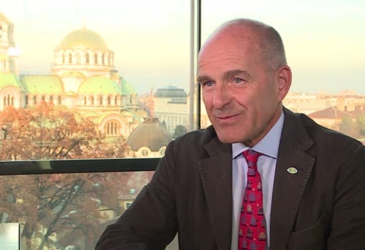 Немският магнат и бос на групата Tengelmann която освен всичко