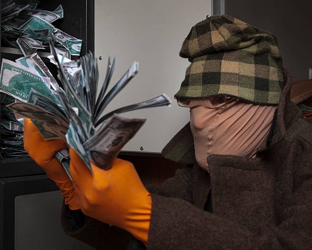 Крадец задигна крупна сума от апартамент в Хасково информираха от