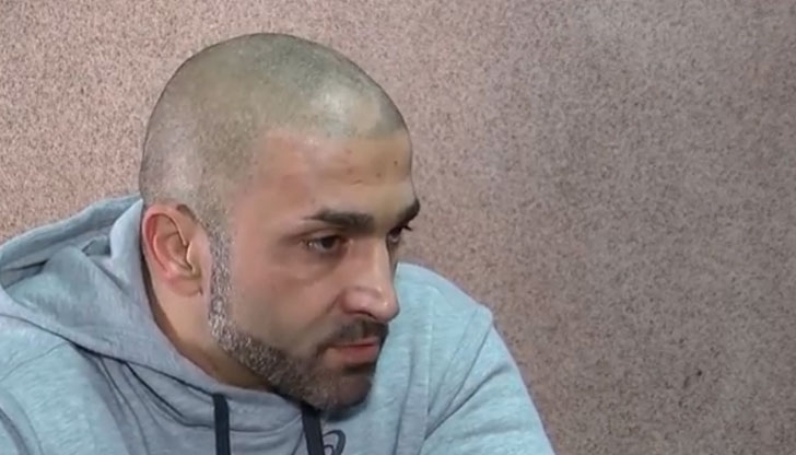 Пребиха Багата, Самбиста и Вальо Бореца пред заведение в центъра на София