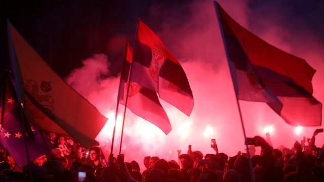 Хиляди хора излязоха вчера на демонстрация в Белград срещу сръбския