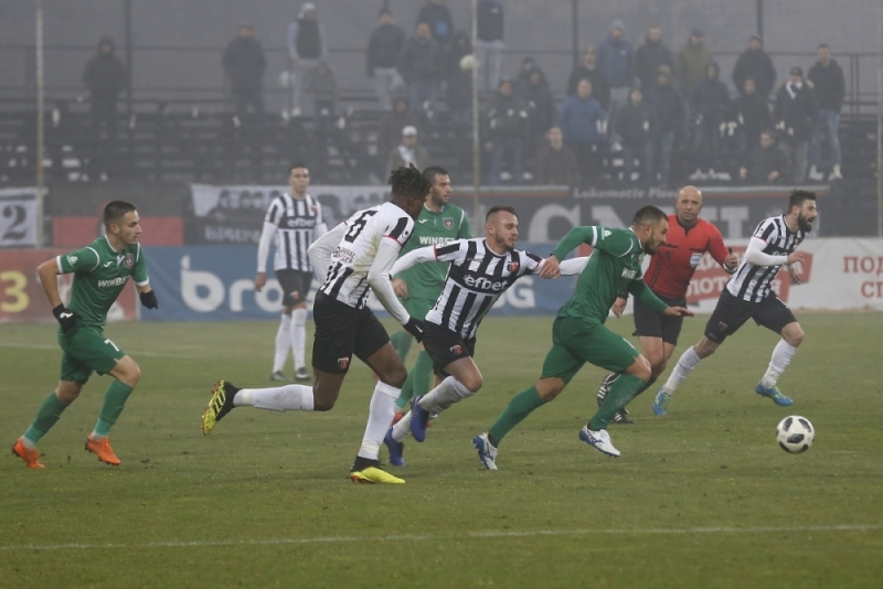 Локомотив Пловдив излезе от кризата с як бой над слабаците