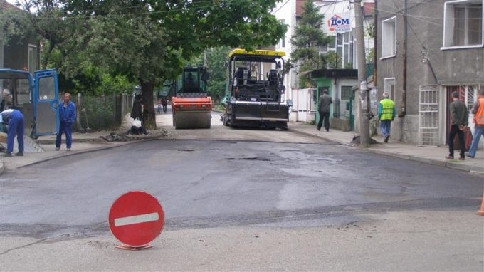 Ремонтни дейности затварят временно улици във Враца създава се временна