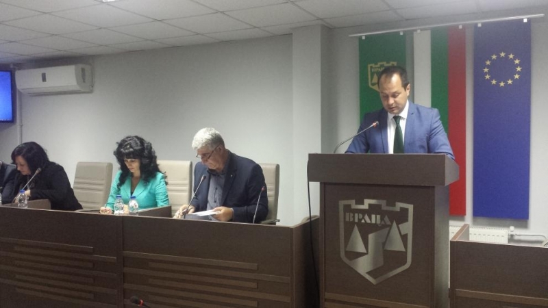 Скандал се развихри на днешното заседание на общинския съвет във