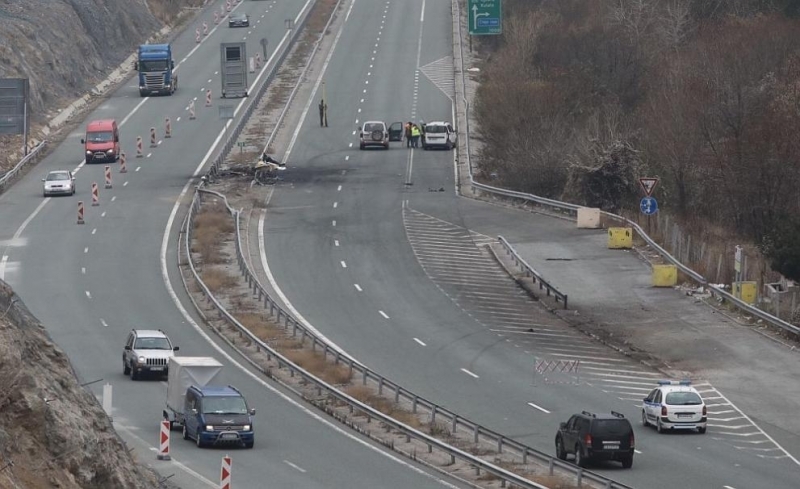 Разследващите у нас издирват осми човек който е оцелял от