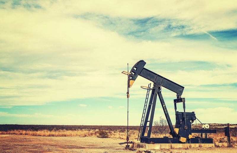 Цените на нефта се възстановяват след спада във вторник