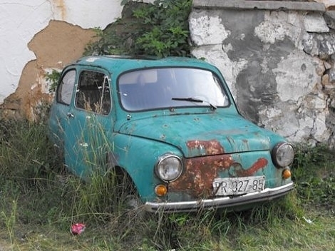 Установиха 85 неправилно спрени паркирани и или изоставени излезли от употреба