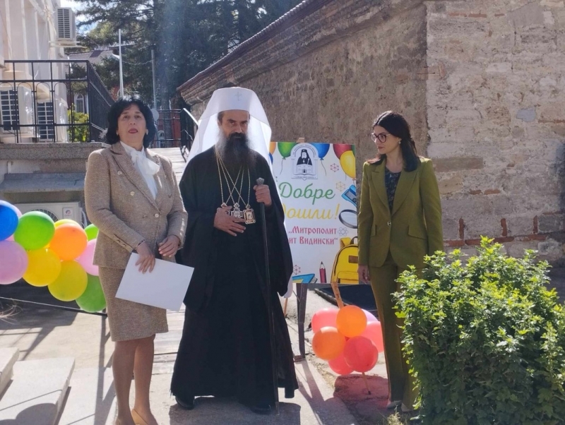 535 първокласници тръгнаха на училище във Видинско