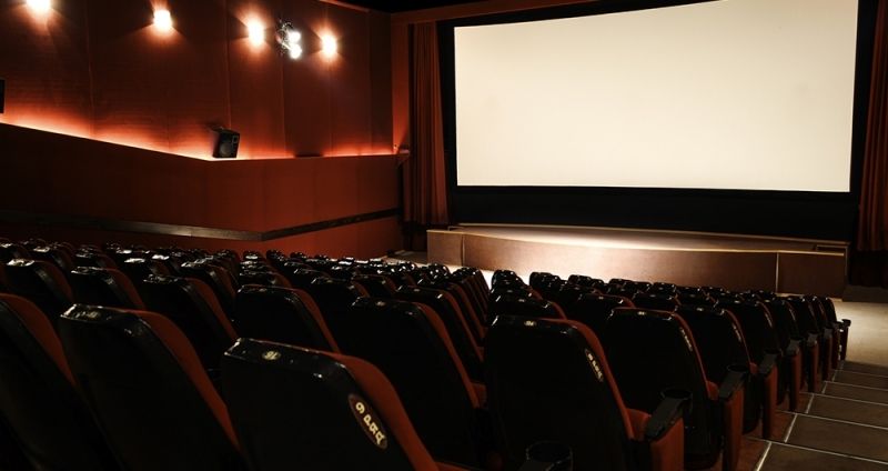 Зрителите в киносалоните у нас през миналата година са били