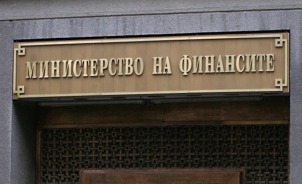 Дупката в бюджета вече е 1.2 млрд. лева
