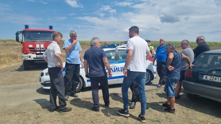 Голям пожар избухна в една от най големите градски гори в