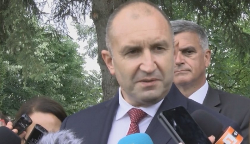 Не одобрявам рокадите в кабинета Това е опит за печелене