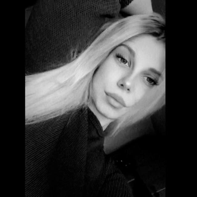 Днес ще бъде погребана 18 годишната Гери от Враца научи агенция