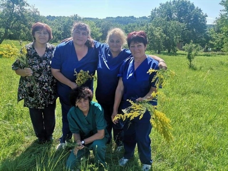 Възрастните хора в Дом за пълнолетни лица с деменция