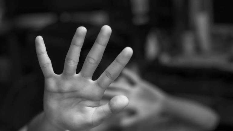 Прокуратурата излезе с подробности по случая за мъжа обезобразил приятелката